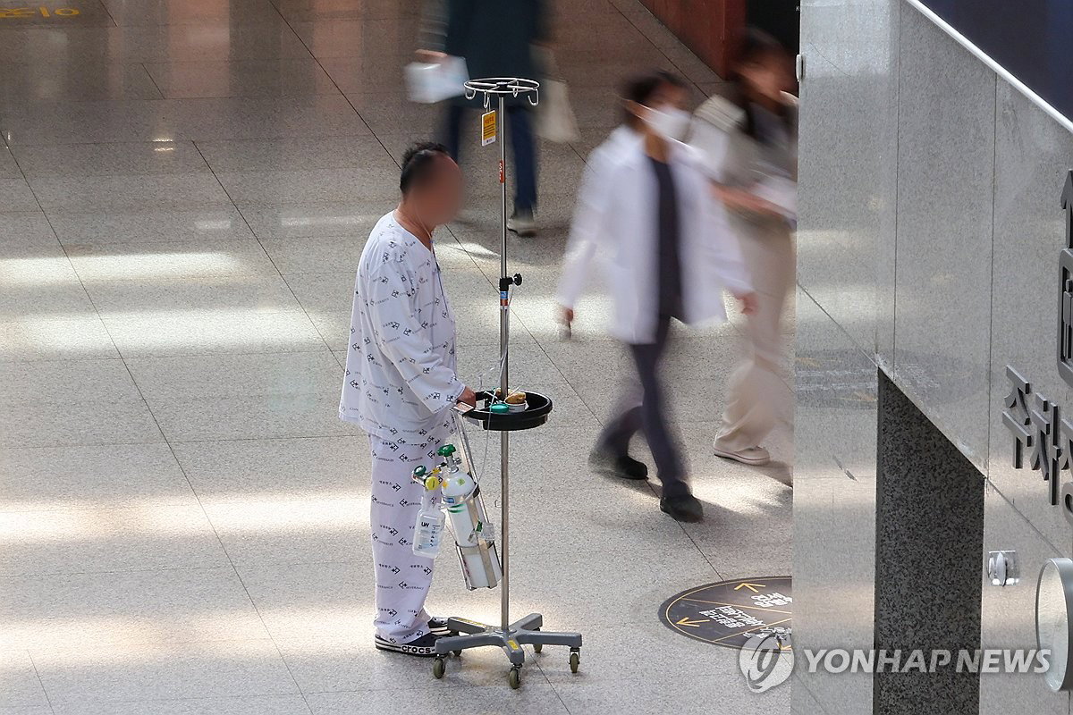 작년 국민의료비 225조 육박 '역대 최대'…GDP 8.4%·1인당 435만원