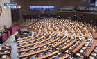 코로나19 확진자로 사상 초유 국회 폐쇄