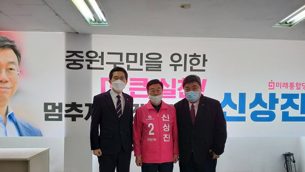 의협, 총선 출마 의사출신 지역구 후보자 '격려 방문'