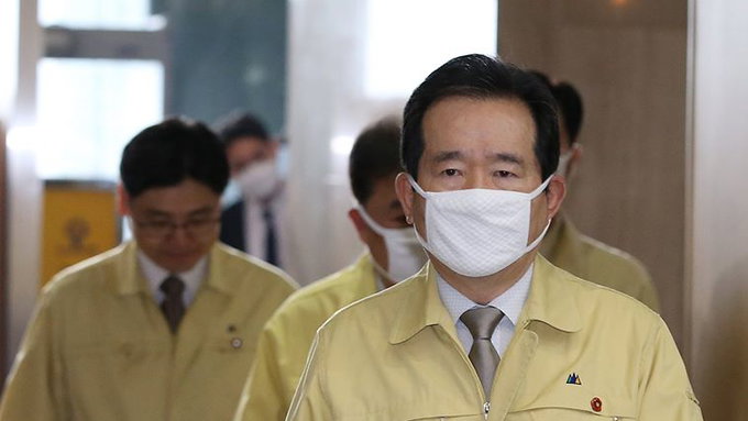 정세균 총리, 권덕철 장관과 함께 AZ백신 접종한다