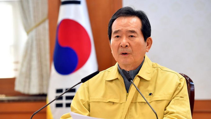 정세균 국무총리, "일반 국민위한 예방접종 첫발"