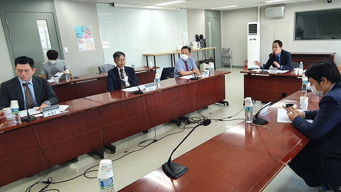 "의사국시 문제, 정부가 결자해지 자세로 나서야"