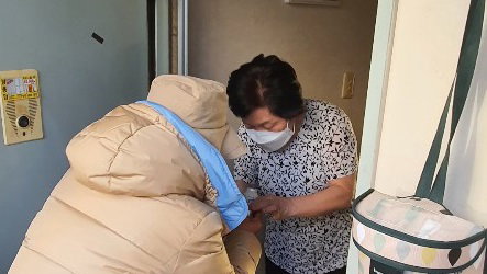 JW중외제약, 지역 노년층 위해 '발효유' 나눔 행사