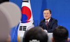 문재인 대통령, "백신 안정성 보장...백신 부작용은 보상할 것"