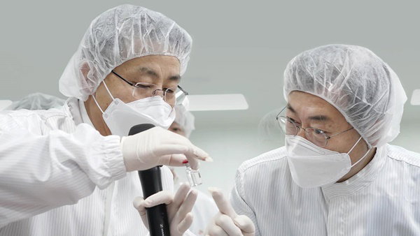 "600억 세금 들인 코로나 백신‧치료제 제약사가 독점"