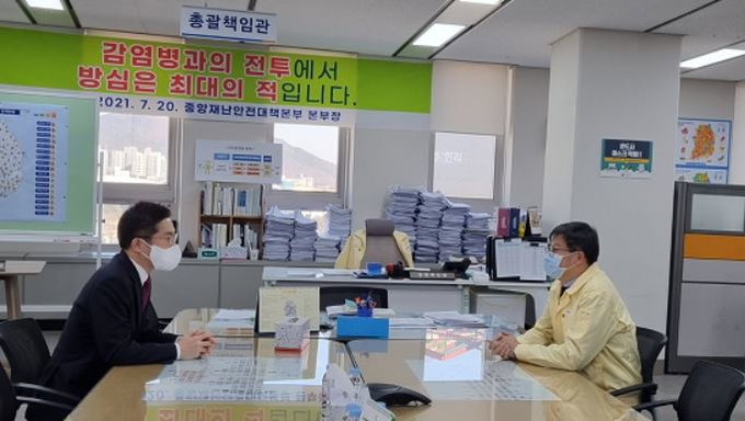 이필수 대한의사협회장, 중앙사고수습본부 격려 방문