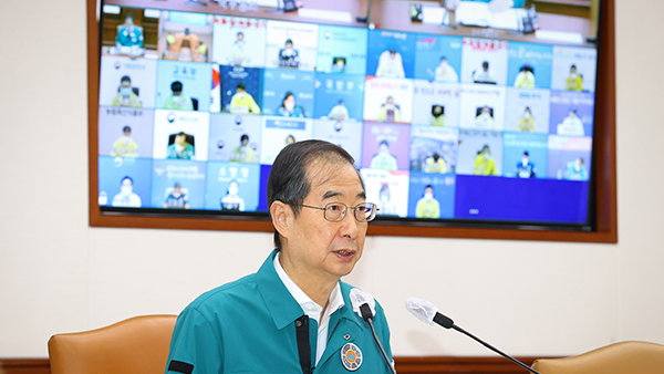 26일부터 실외 마스크 착용의무 전면 해제...실내는 당분간 유지