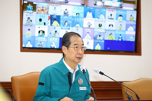 한덕수 국무총리 정부세종청사 23일 코로나19 중대본회의 주재