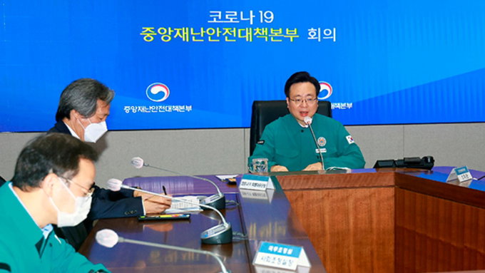코로나19 감염자 비율 19세 이하 비중 높아... 당국 "소아·10대 방역 전담인력 배치"