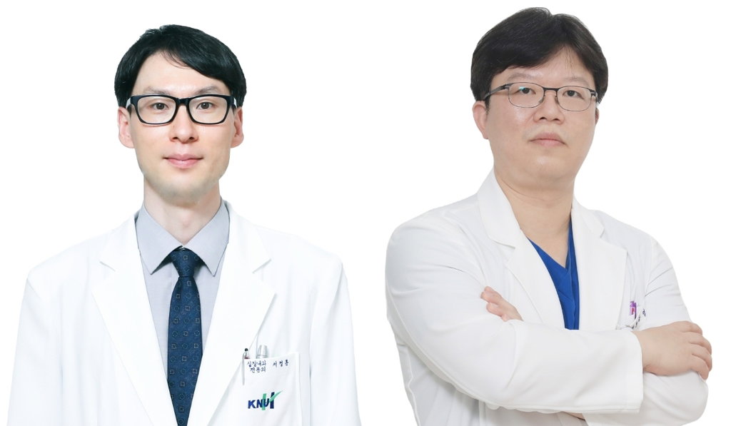 강원대병원 심장내과 서정훈 교수(왼쪽)&middot;류동열 심장내과장