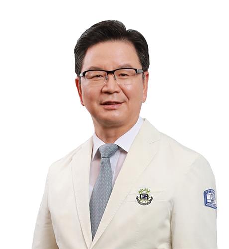 윤승규 교수