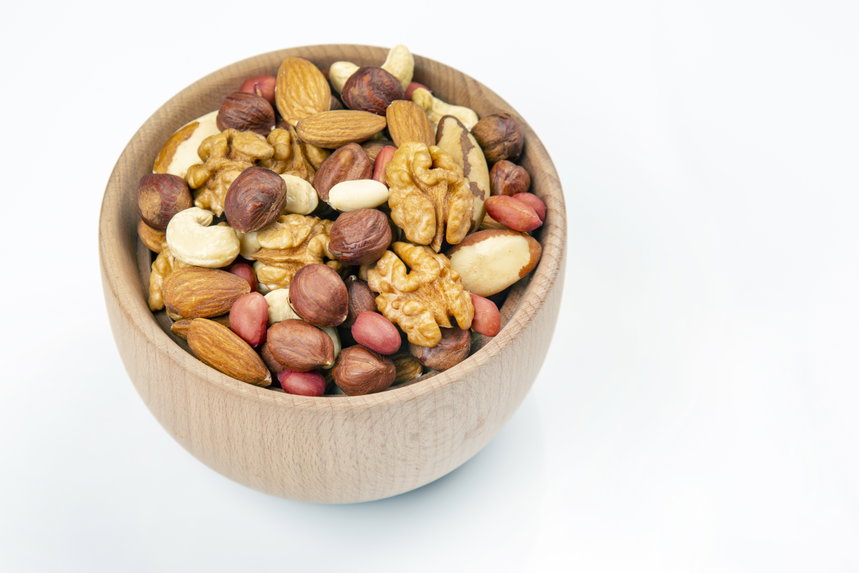 견과류는 습도 60% 이하, 온도 10도 이하인 냉장고에 보관하는 게 좋다.