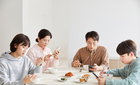 부모가 스마트폰 중독이면 자녀도 그럴 가능성 높아