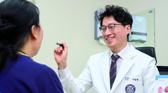 혈관 50% 막혀도 증상 없는 경동맥 협착. 초음파, CT 촬영 필요
