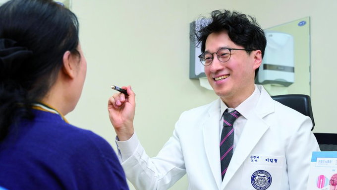 혈관 50% 막혀도 증상 없는 경동맥 협착. 초음파, CT 촬영 필요
