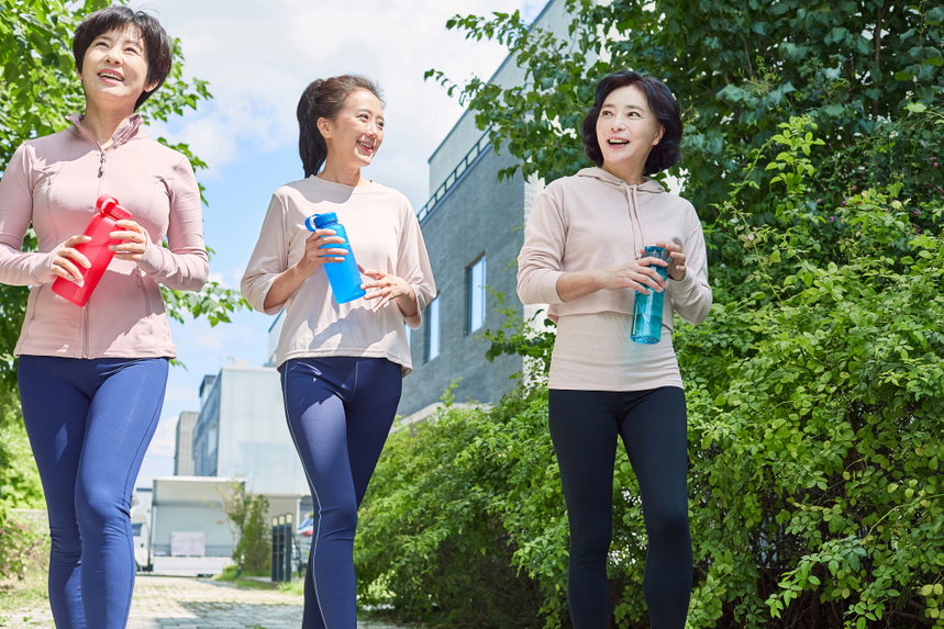 하루 1만보 이상 걸음 수를 늘려도 우울증 증상의 현저한 감소와 관련이 없다.