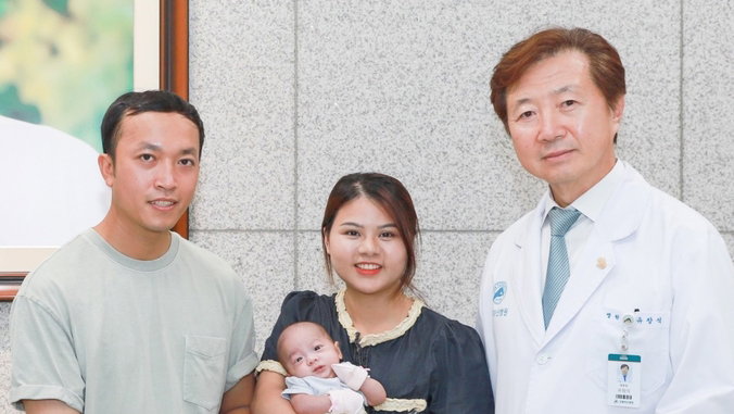 강릉아산병원, 585g 초극소 미숙아 치료비 전액 지원