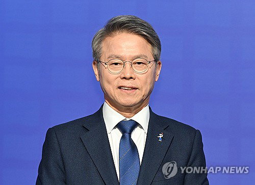 더불어민주당, 민형배 전남광주통합특별시장 후보 확정&hellip;김영록 꺾고 본선 진출