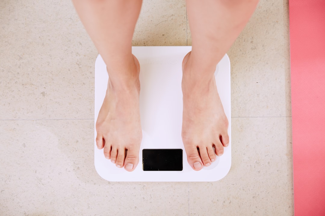 봄맞이 해독 다이어트, 맹신은 금물? 과학적 체중 감량의 핵심 원리