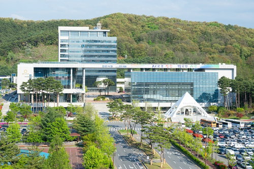 천안시, 175억 투입 8년 대장정…치매 공공돌봄 새 지평 열다