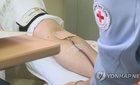 35년 444회 헌혈, 생명 나눔 모범에 젊은 피 화답