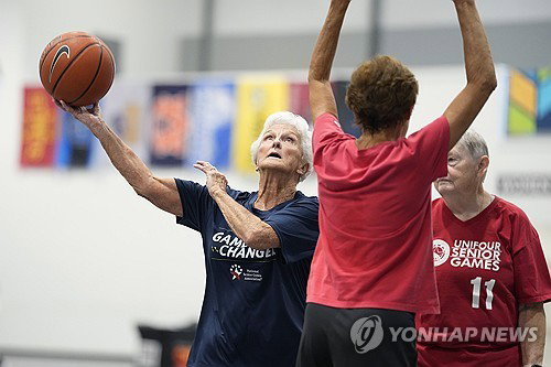 세포 회춘, 녹내장·파킨슨병 치료 현실화…인류 '젊음의 샘' 찾나