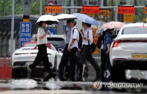 서울 폭염 이틀 만에 끝내 인명 피해 발생… 온열질환 누적 71명 중 2명 사망
