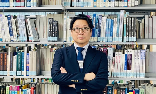 에볼라 1천명 넘었다…'바이러스보다 제도'가 확산 주범