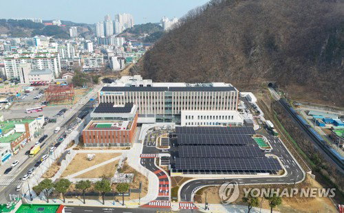 삼척의료원 신축 부실 '충격'…환자 샤워 한 달째 불가