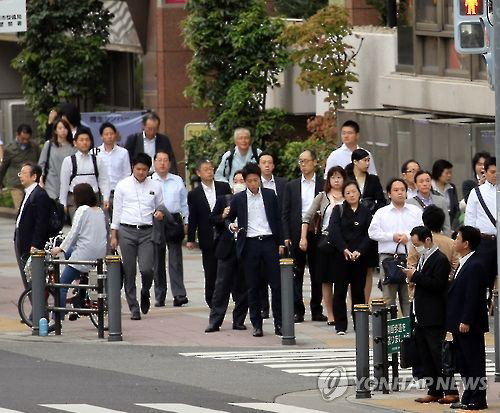 일본 '휴직 대행' 급증, 직장인 정신 건강 적신호 켜졌다