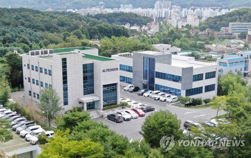 알테오젠, 코스피 이전 전격 유보… '3천600억 순유출' 막고 30% 무상증자로 주주 환원