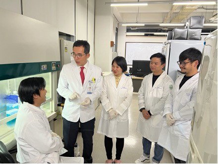 K-의학 선봉! 전남대 박테리아 암 치료 '세계 2위', 민정준 교수 글로벌 리더