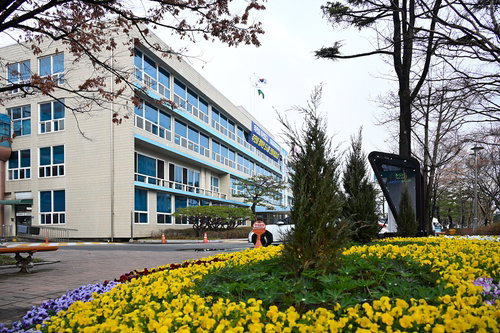 '출산장려' 지고 '출생축하' 뜬다…대전 중구, 저출생 정책 패러다임 전환