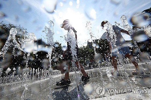 동해안 38.3도 이례적 폭염, 온열질환 비상경보