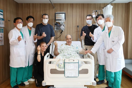 난치성 간암, 韓 2대1 생체 간이식으로 극복