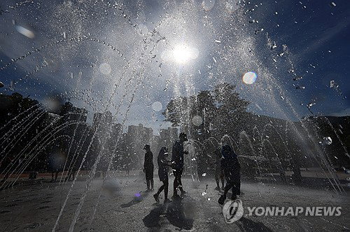 '안전지대'는 착각?…극한 폭염 속 '집'의 역습, 온열질환 2배 급증 경고